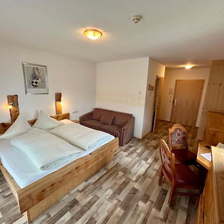 Gasthof Zum Loewen Aschau Im Zillertal Bagian luar foto