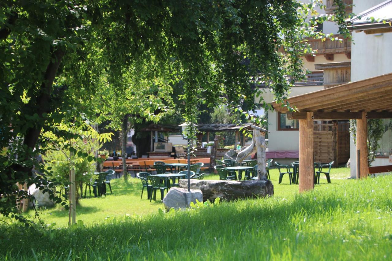 Gasthof Zum Loewen Aschau Im Zillertal Bagian luar foto