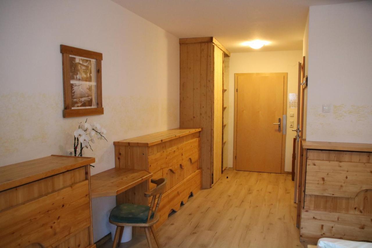 Gasthof Zum Loewen Aschau Im Zillertal Bagian luar foto