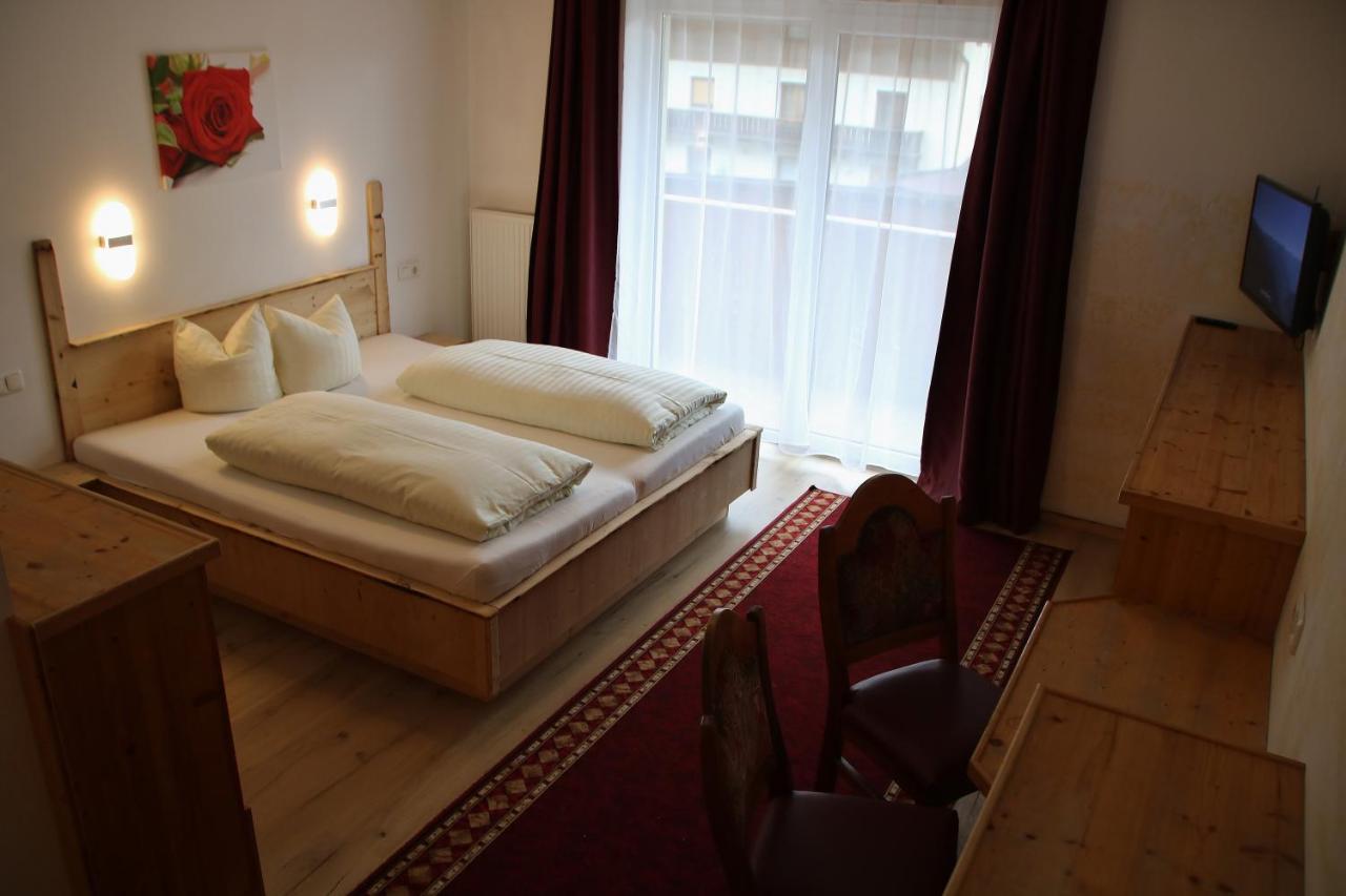 Gasthof Zum Loewen Aschau Im Zillertal Bagian luar foto