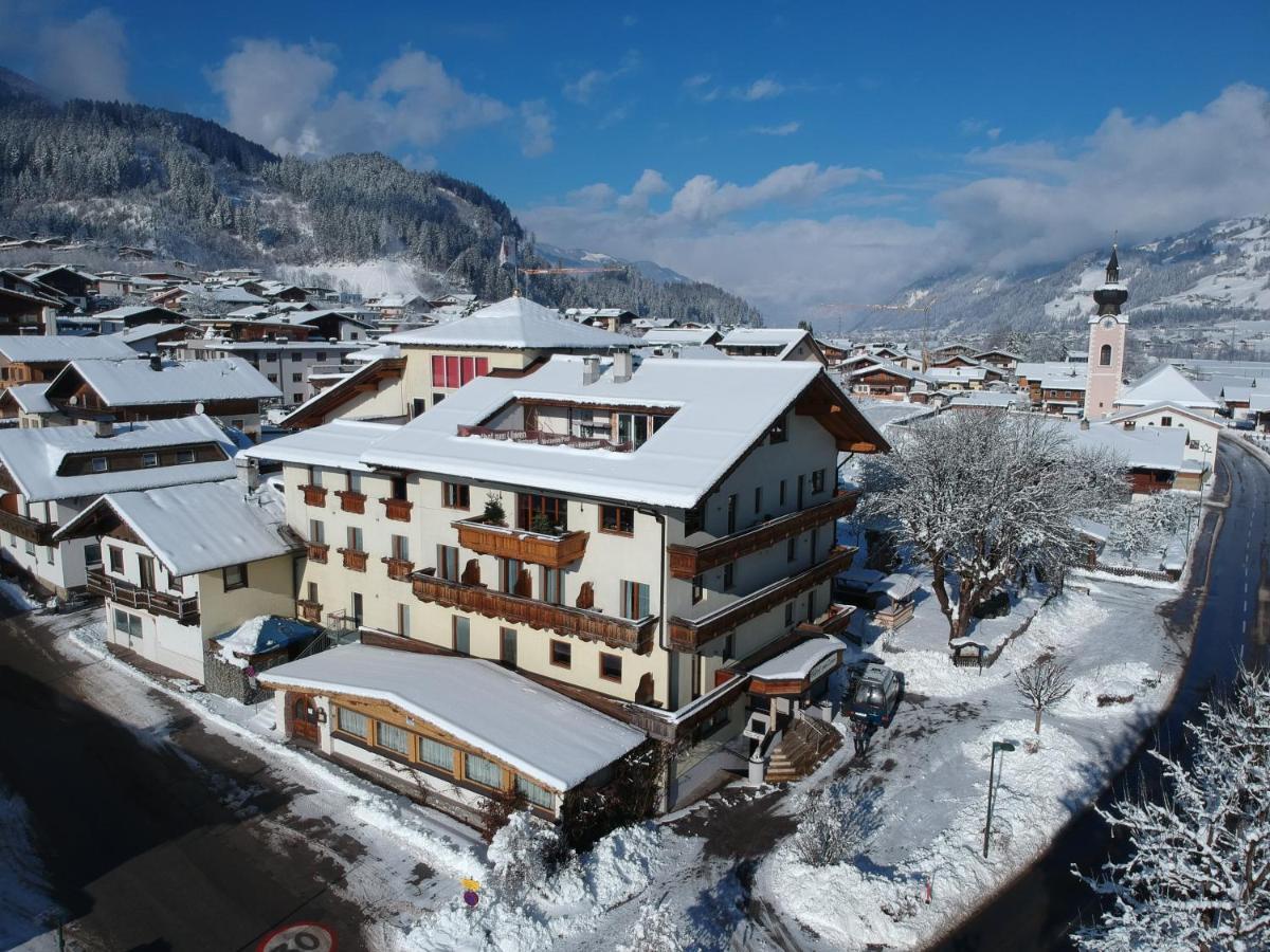 Gasthof Zum Lowen Aschau Im Zillertal Bagian luar foto