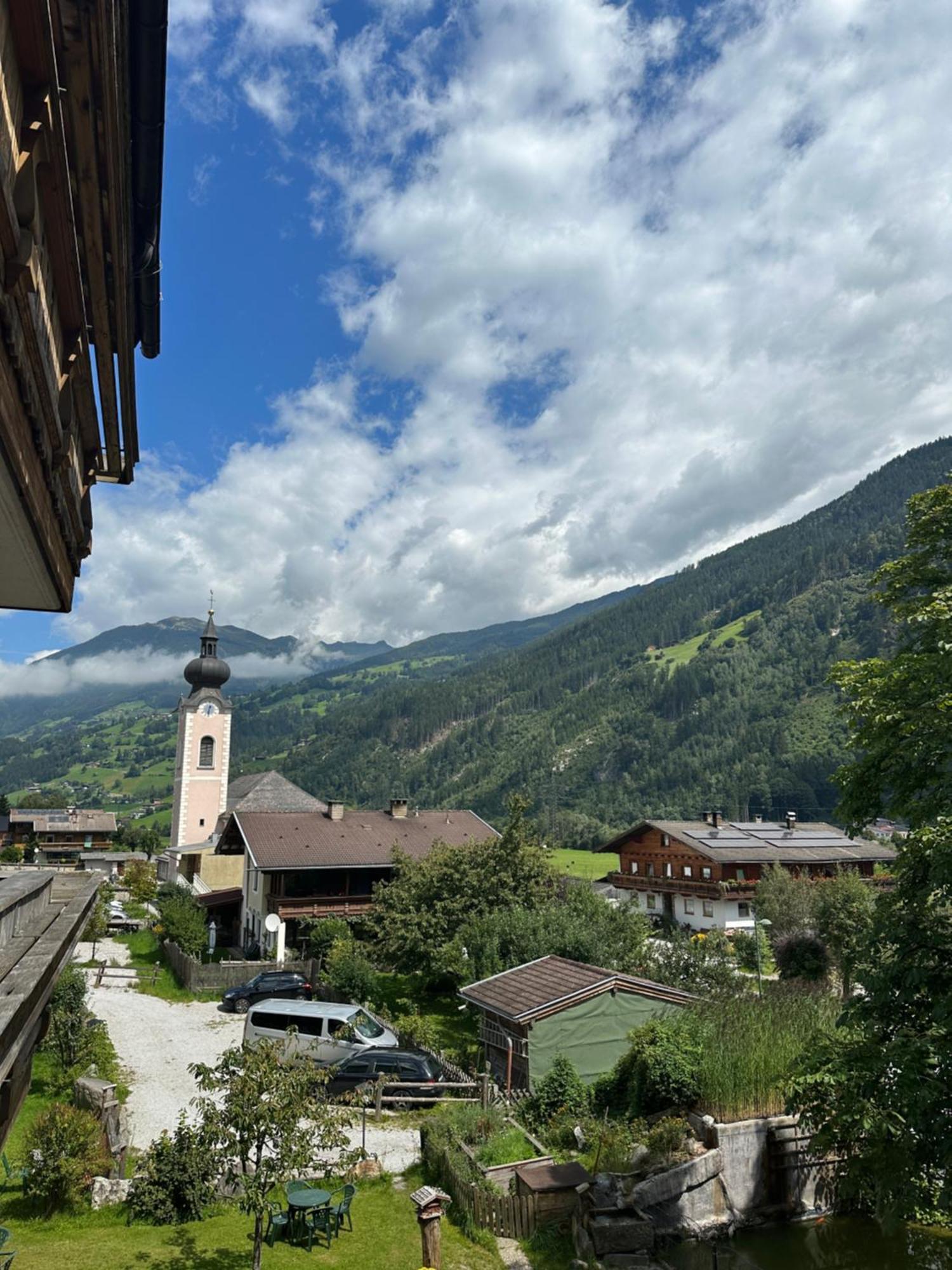 Gasthof Zum Loewen Aschau Im Zillertal Bagian luar foto
