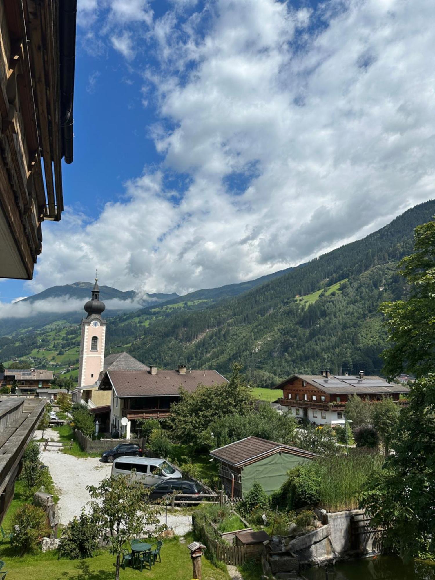 Gasthof Zum Lowen Aschau Im Zillertal Bagian luar foto